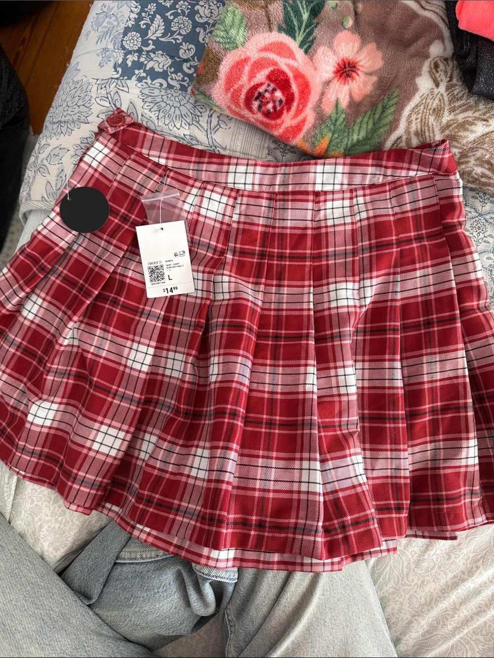 Forever 21 Red and White Plaid Pleated Skater Skirt
